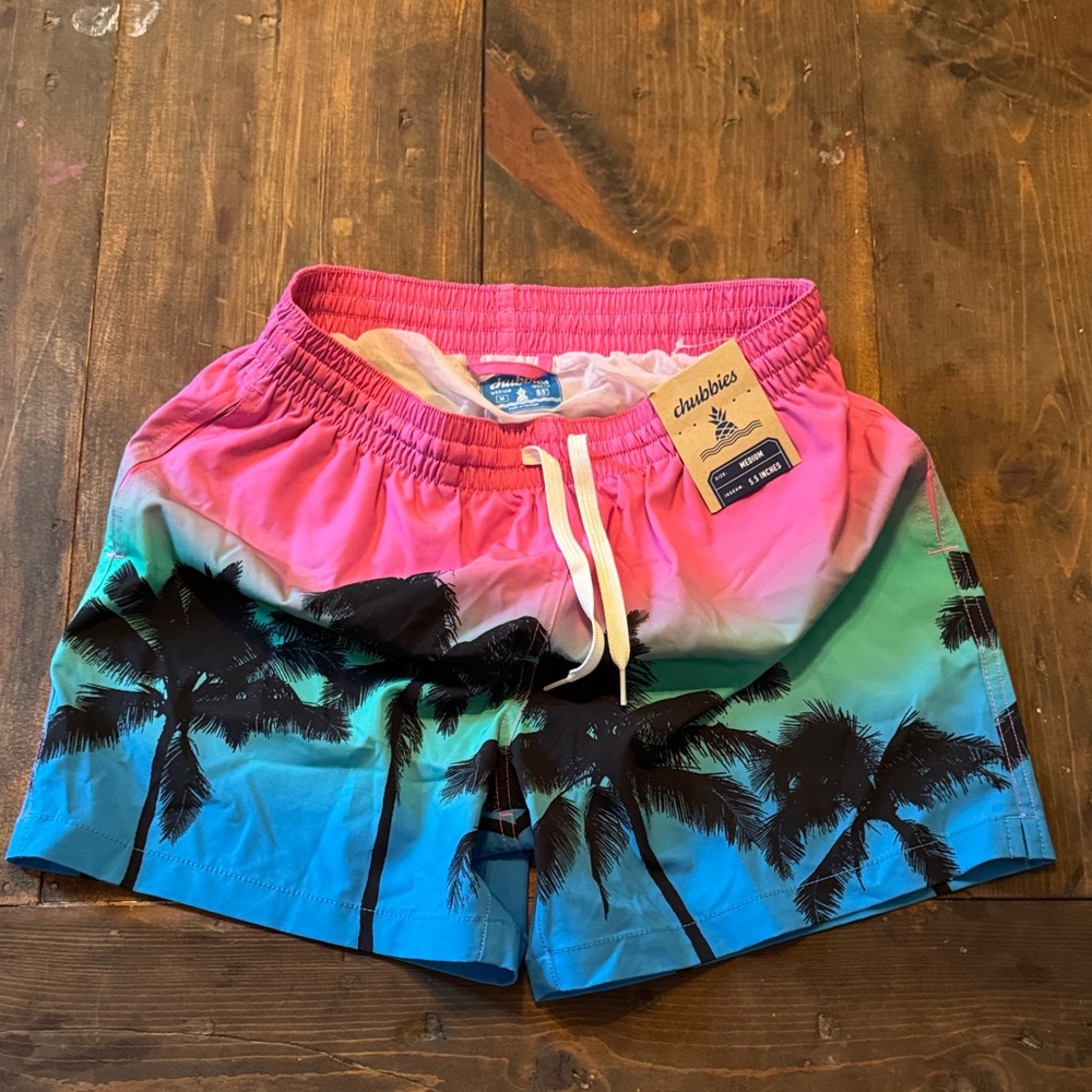 chubbies Pink-to-Teal Gradient Palm Tree Swim Shorts